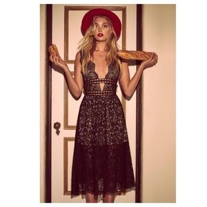 MON CHERI MIDI DRESS1hr Sale💕💕💕